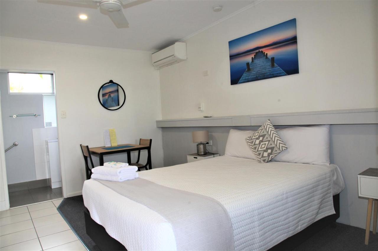 Charm City Motel Bundaberg Buitenkant foto