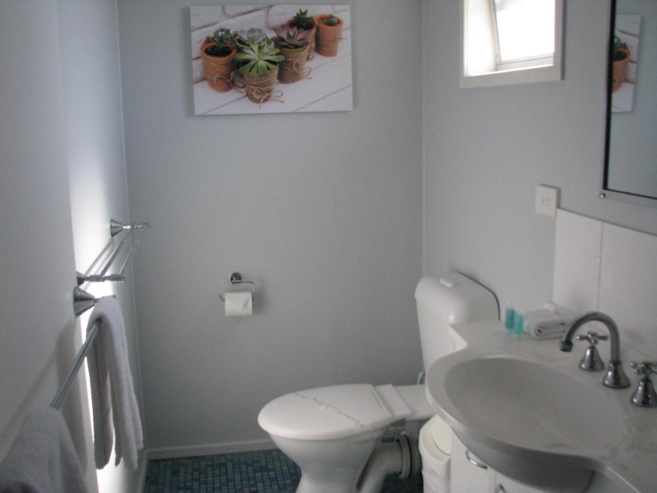 Charm City Motel Bundaberg Buitenkant foto